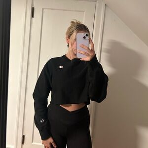 Champion cropped long sleeved shirt